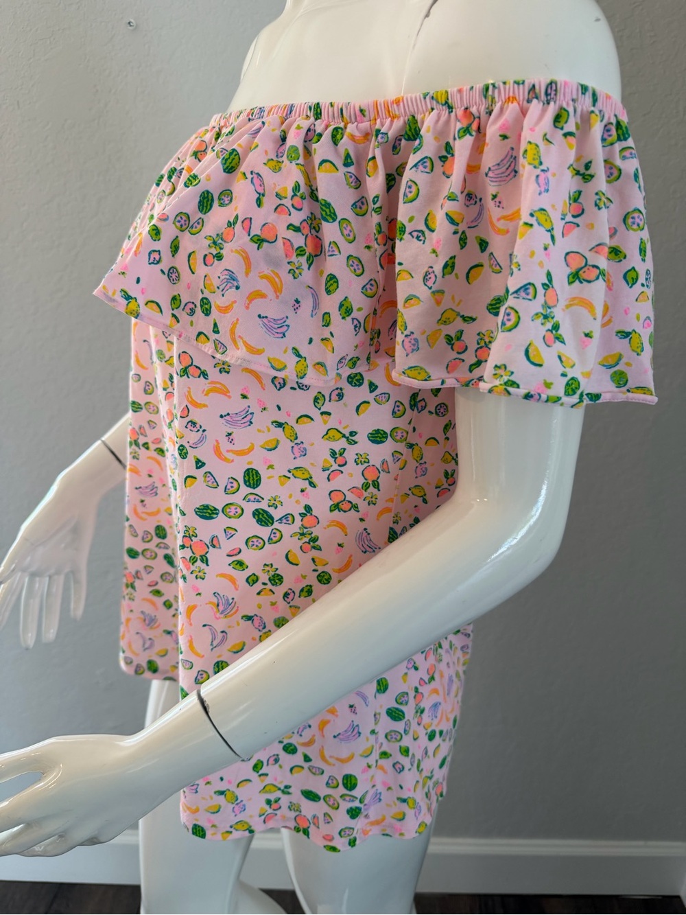 Lilly Pulitzer Pastel Pink Tropical Fruit Print Top Large - Picture 3 of 5